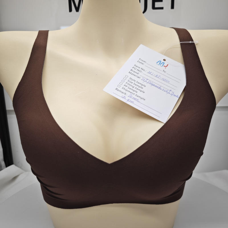 Quality Soft Feminine Unnoticeable Everyday Jelly Push Up Bra For Home Workouts factory