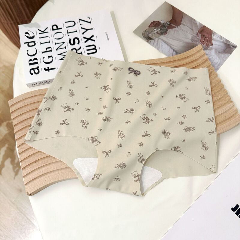 Quality Seamless 4-Way Dynamic Stretch Breathable Moisture-Wicking Polyamide Ladies' Briefs for Gym and Daily Commuting factory