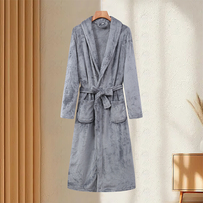 Quality Ultra-Soft Flannel Bathrobe with Loose Relaxed Fit for Festive Christmas Loungewear factory
