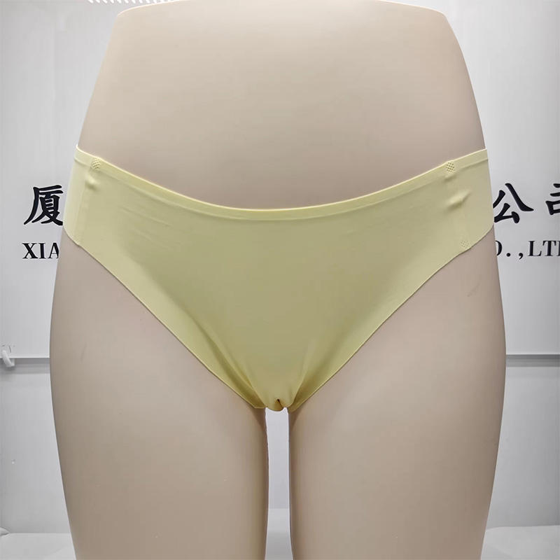 Quality Seamless Stretchy Breathable Lady's Brief for Everyday Sports Wear factory