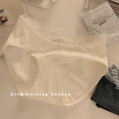 Quality Elegant Delicate Lace Trim Snug Body-Mapped Stay-Put Fit Breathable Premium Natural Cotton Ladies' Briefs factory