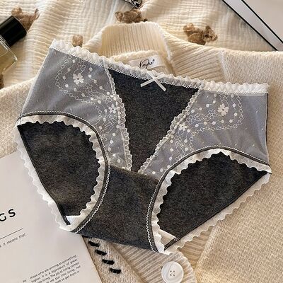 Quality Elegant Delicate Lace Trim Stretchable Stay-Put Fit Soft Breathable Cotton Ladies' Lace Briefs factory