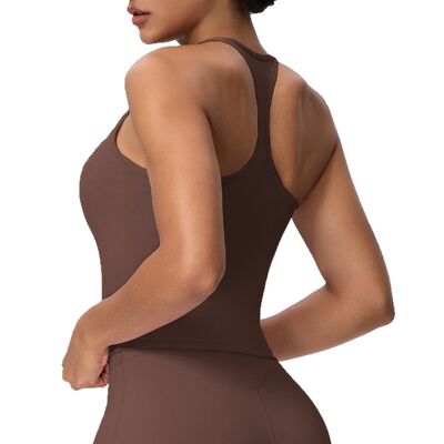 Quality Minimal Moisture-Wicking Women's Sports Top with Breathable Polyamide Fabric for Gym Workouts factory