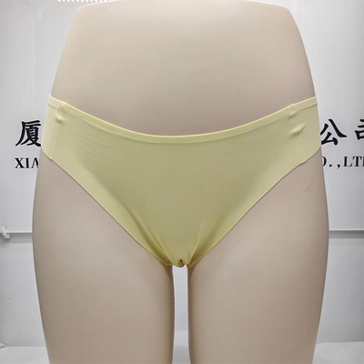 Quality Seamless Stretchy Breathable Lady's Brief for Everyday Sports Wear factory
